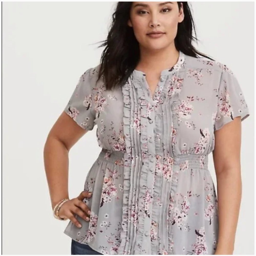 Torrid button up ruffle front babydoll top